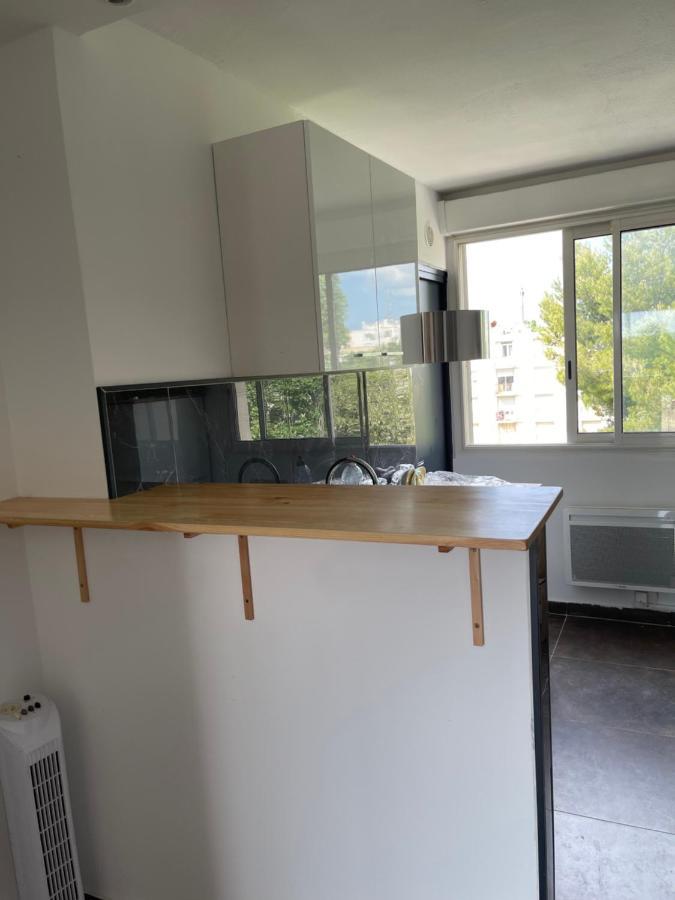 Magnifique T3 Quartier Pres D'Arenes Tram Au Pied De L'Immeuble Διαμέρισμα Μονπελιέ Εξωτερικό φωτογραφία